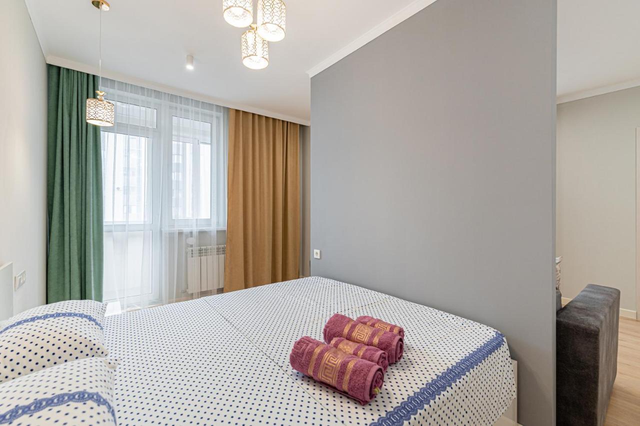 Appartement Золотой Квадрат Астаны à Astana Extérieur photo